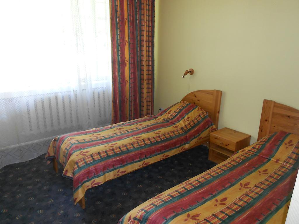 Kuivoja Holiday Center Loksa Szoba fotó